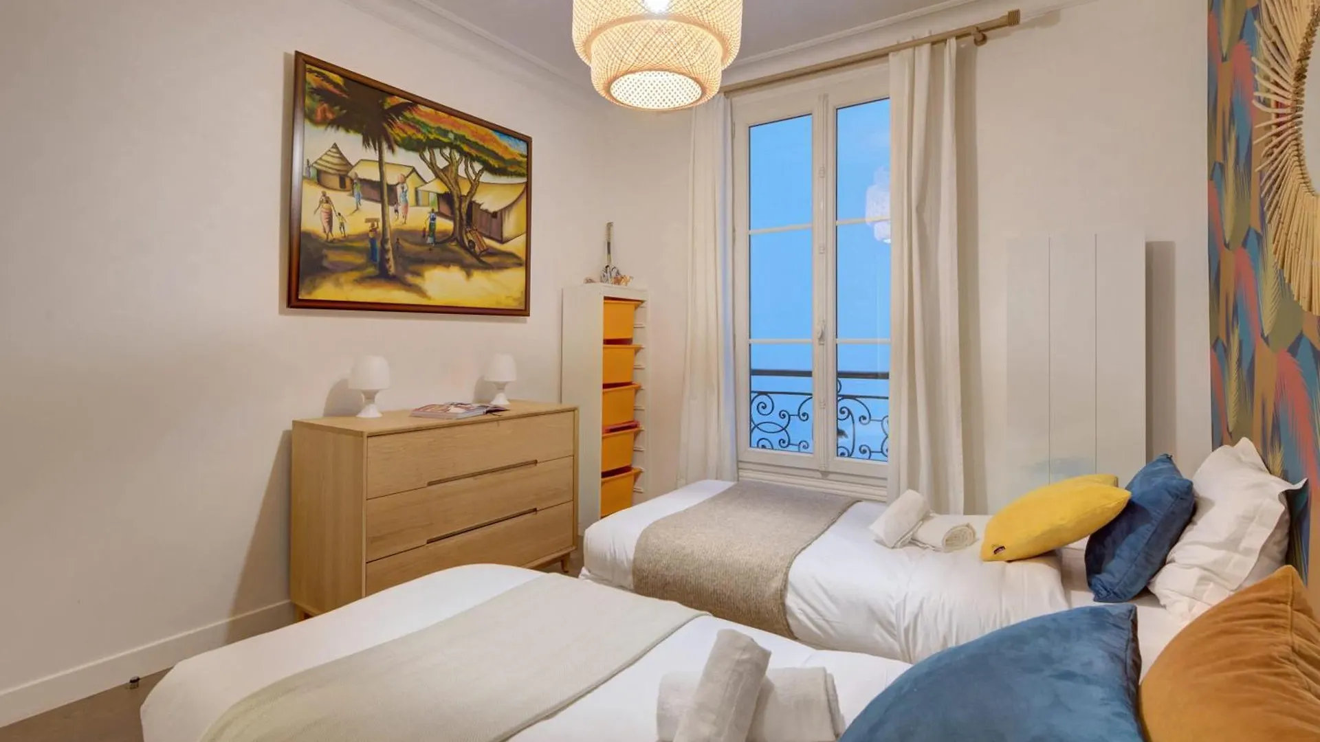 Apartment Arc De Triomphe & Theatre Marigny - 3Br - Cityapartmentstay Paris