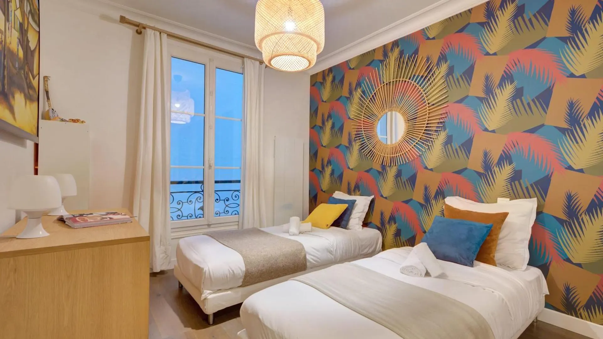 Apartment Arc De Triomphe & Theatre Marigny - 3Br - Cityapartmentstay Paris